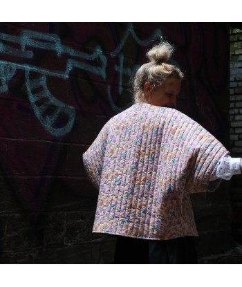 Veste kimono Yoko - coton matelassé fleuri rose/doublure fleuri vert violine l'évolution des habitudes 