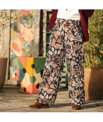 Pantalon Tom - jacquard passiflore/bleu nuit sur le site 