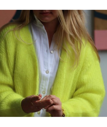 Le gilet Philippine mohair et laine - jaune fluo suggérées chez