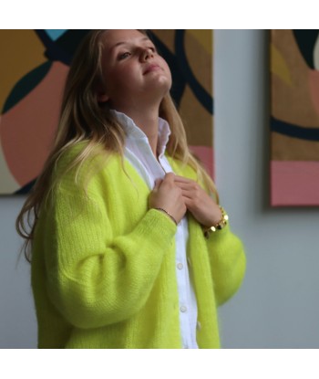 Le gilet Philippine mohair et laine - jaune fluo suggérées chez