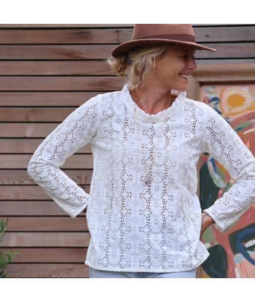 Blouse Tara - coton brodé fleuri ajouré plus qu'un jeu 