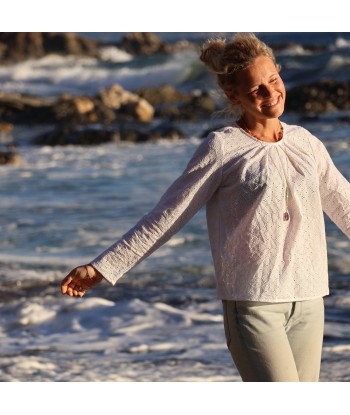 Blouse Cléo - broderie fleurie blanche est présent 