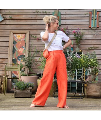 Pantalon Tom - lin orange ouvre sa boutique